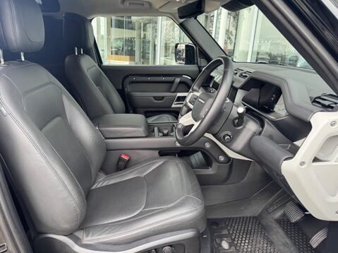 Land Rover Defender HARD TOP HSE 16