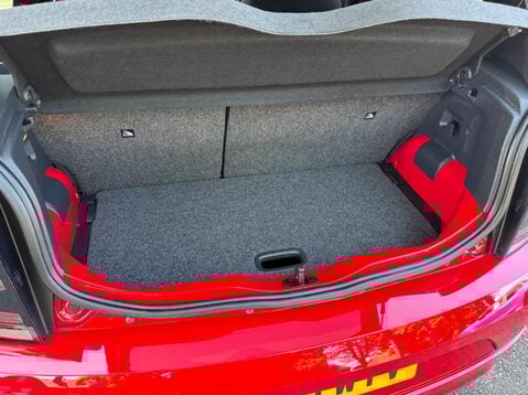 Volkswagen Up UP GTI 12