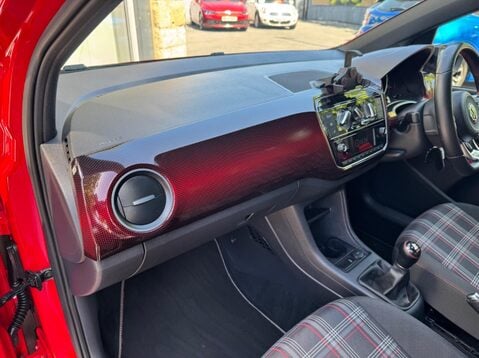 Volkswagen Up UP GTI 14