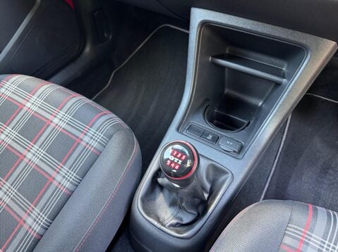 Volkswagen Up UP GTI 19