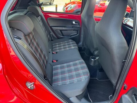 Volkswagen Up UP GTI 41