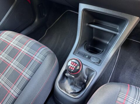 Volkswagen Up UP GTI 19