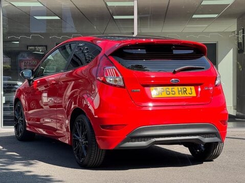 Ford Fiesta ZETEC S RED EDITION 7