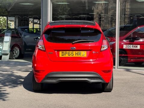 Ford Fiesta ZETEC S RED EDITION 8