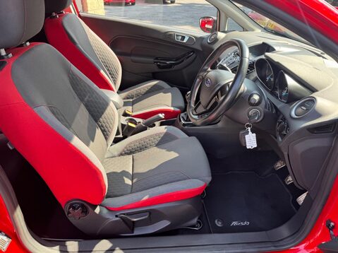 Ford Fiesta ZETEC S RED EDITION 15