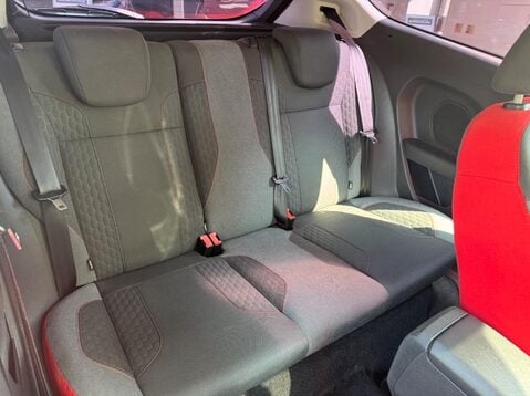 Ford Fiesta ZETEC S RED EDITION 36