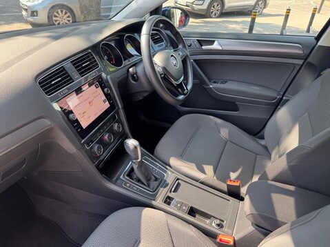 Volkswagen Golf SE NAVIGATION TSI BLUEMOTION TECHNOLOGY DSG 13