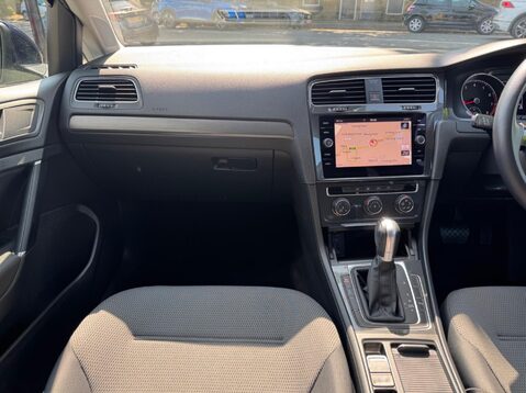 Volkswagen Golf SE NAVIGATION TSI BLUEMOTION TECHNOLOGY DSG 19