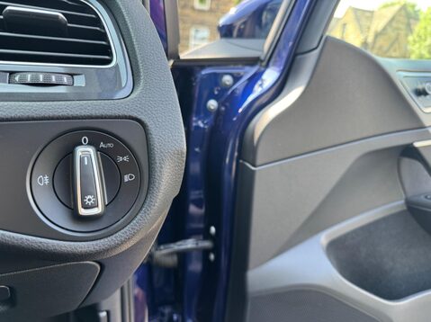 Volkswagen Golf SE NAVIGATION TSI BLUEMOTION TECHNOLOGY DSG 32