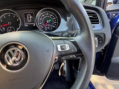 Volkswagen Golf SE NAVIGATION TSI BLUEMOTION TECHNOLOGY DSG 34