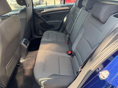 Volkswagen Golf SE NAVIGATION TSI BLUEMOTION TECHNOLOGY DSG 40