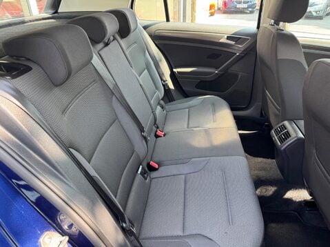 Volkswagen Golf SE NAVIGATION TSI BLUEMOTION TECHNOLOGY DSG 44