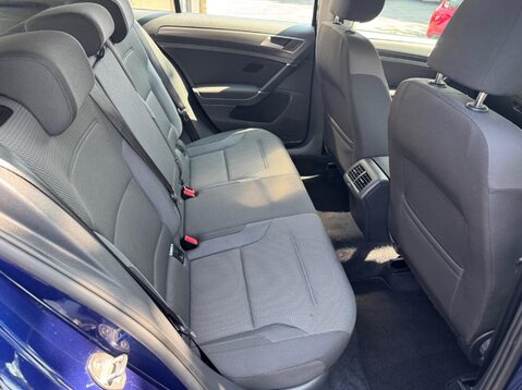 Volkswagen Golf SE NAVIGATION TSI BLUEMOTION TECHNOLOGY DSG 43