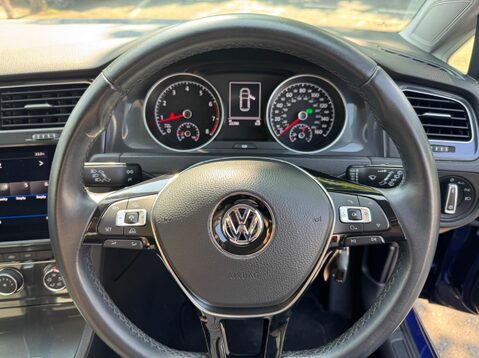 Volkswagen Golf SE NAVIGATION TSI BLUEMOTION TECHNOLOGY DSG 36