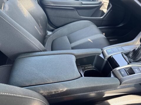 Honda Civic VTEC SPORT 17