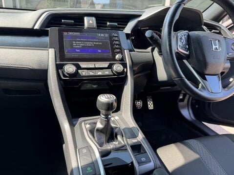 Honda Civic VTEC SPORT 28