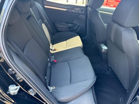 Honda Civic VTEC SPORT 40