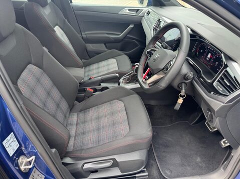 Volkswagen Polo GTI TSI DSG 13