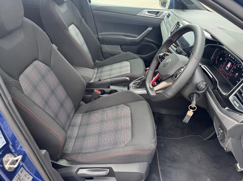 Volkswagen Polo GTI TSI DSG 14