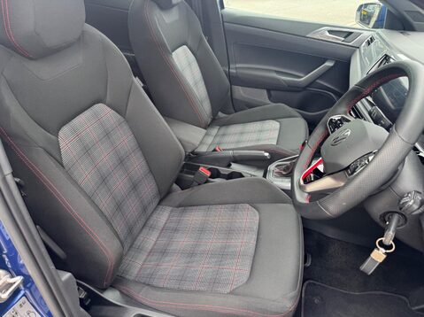 Volkswagen Polo GTI TSI DSG 17