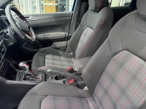 Volkswagen Polo GTI TSI DSG 23