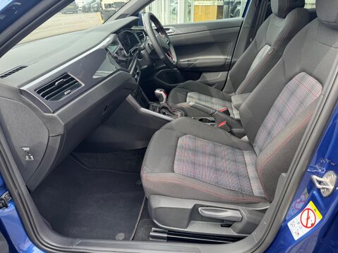 Volkswagen Polo GTI TSI DSG 26