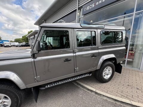 Land Rover Defender 110 COUNTY STATION WAGON 6