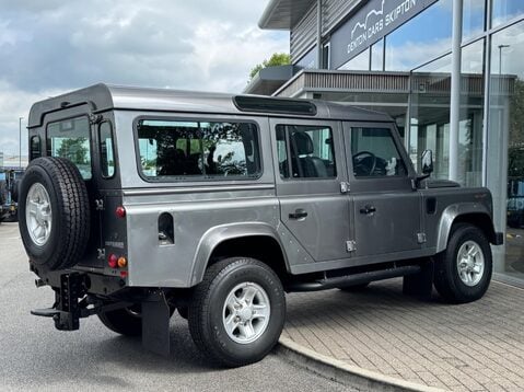 Land Rover Defender 110 COUNTY STATION WAGON 10