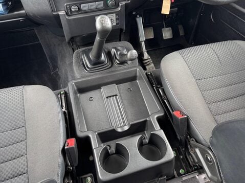 Land Rover Defender 110 COUNTY STATION WAGON 42