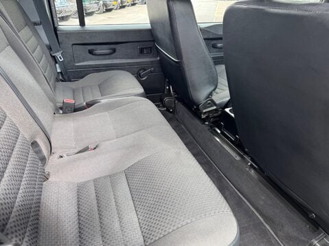 Land Rover Defender 110 COUNTY STATION WAGON 48