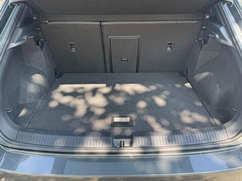 Volkswagen T-Roc R-LINE TSI 4MOTION DSG 10