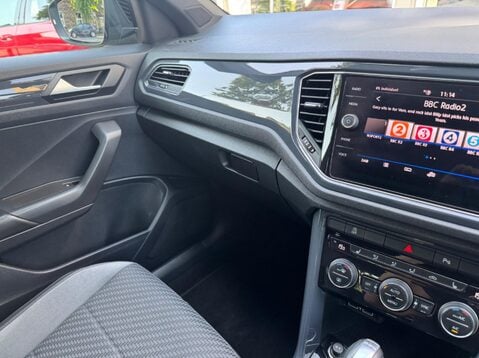 Volkswagen T-Roc R-LINE TSI 4MOTION DSG 17
