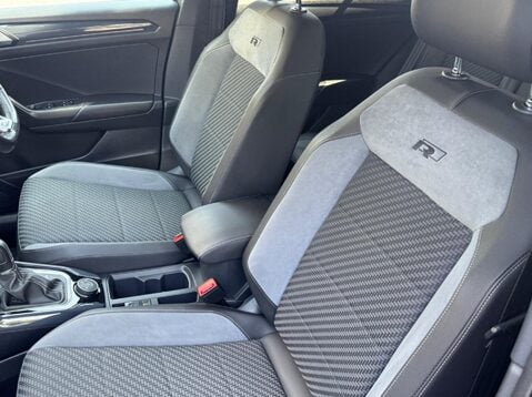 Volkswagen T-Roc R-LINE TSI 4MOTION DSG 27