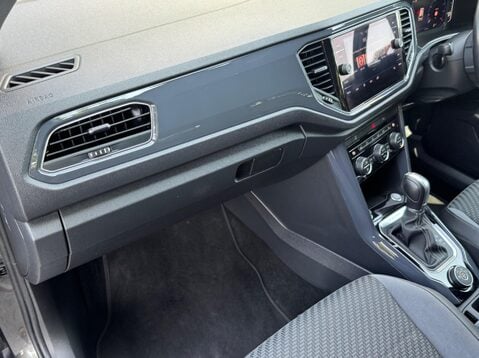 Volkswagen T-Roc R-LINE TSI 4MOTION DSG 29