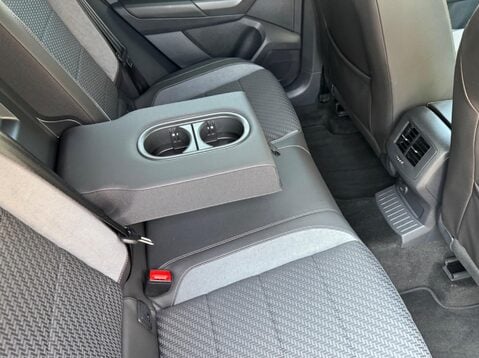 Volkswagen T-Roc R-LINE TSI 4MOTION DSG 39