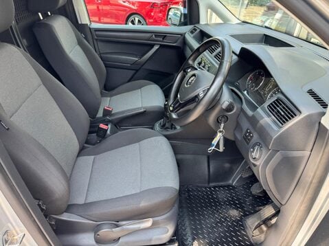 Volkswagen Caddy C20 TDI TRENDLINE 18