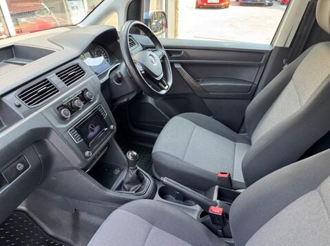 Volkswagen Caddy C20 TDI TRENDLINE 23