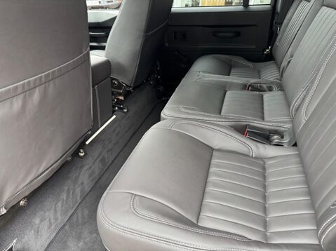 Land Rover Defender TD XS UTILITY WAGON 41