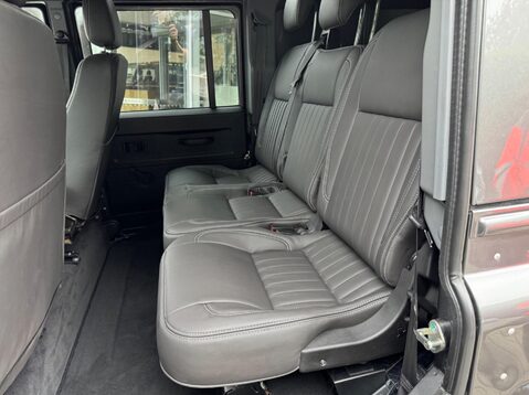 Land Rover Defender TD XS UTILITY WAGON 39