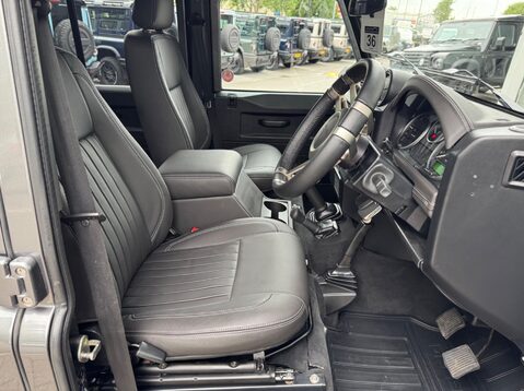 Land Rover Defender TD XS UTILITY WAGON 20