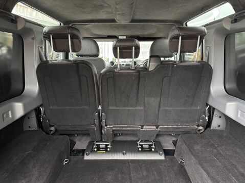 Land Rover Defender TD XS UTILITY WAGON 19