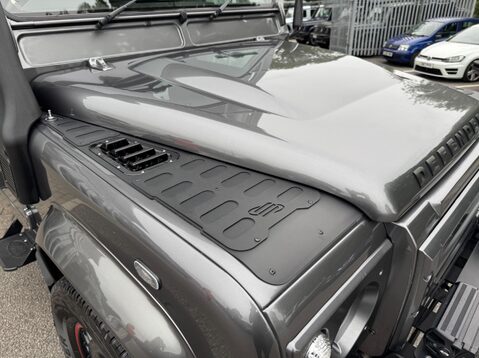 Land Rover Defender TD XS UTILITY WAGON 28