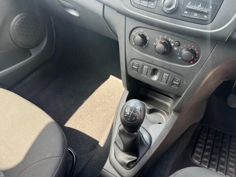 Dacia Sandero AMBIANCE 22