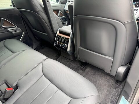 Land Rover Range Rover SE 54