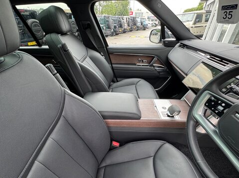 Land Rover Range Rover SE 34