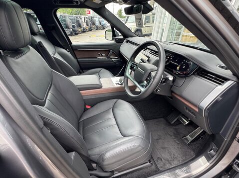 Land Rover Range Rover SE 20