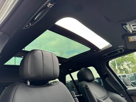 Land Rover Range Rover SE 31
