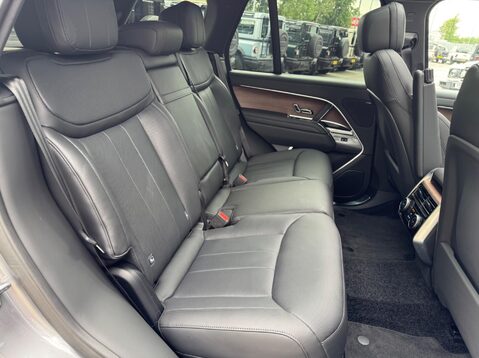 Land Rover Range Rover SE 52