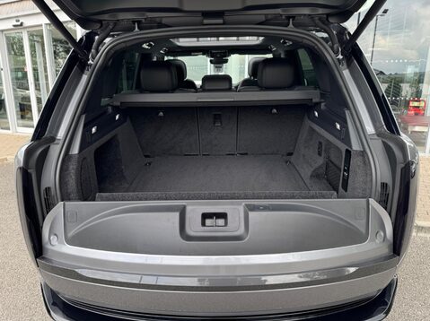 Land Rover Range Rover SE 11