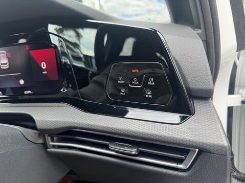 Volkswagen Golf GTI TSI DSG 40